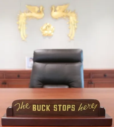 [이승재 칼럼] 윤석열에게 THE BUCK은 PASS